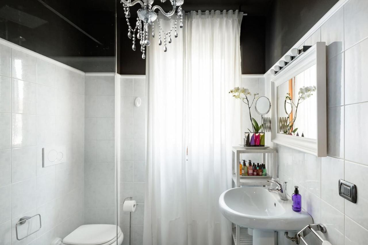 Golden Suite Apartment & Day Use Milan Exterior photo